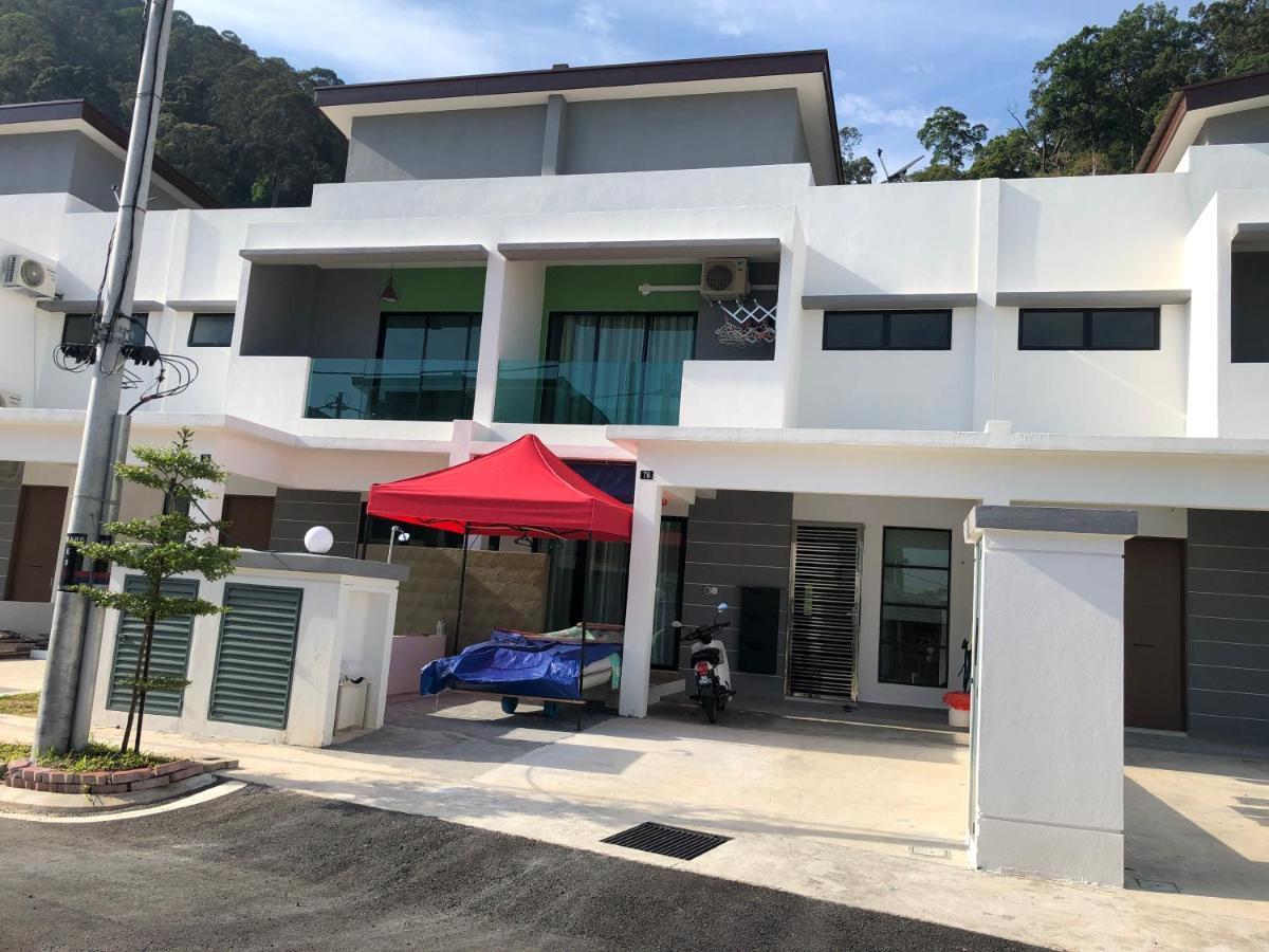 2Sty Villa - Walking Distance To The Beach Pekan Pangkor Esterno foto